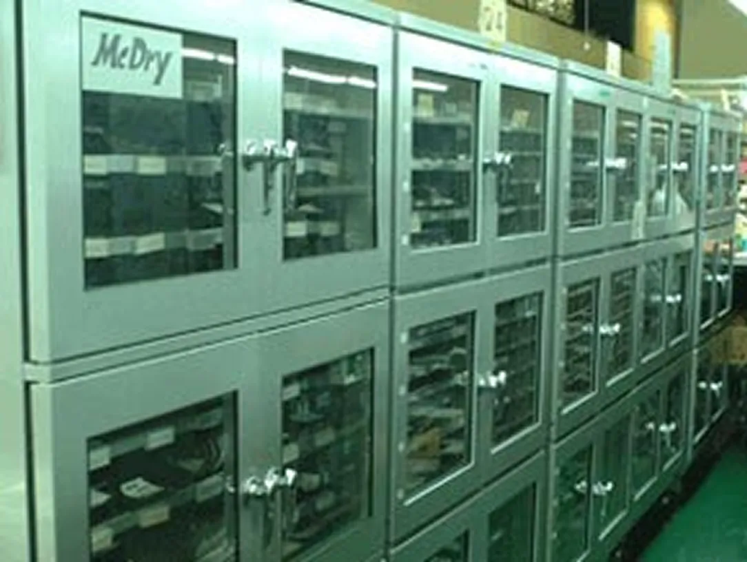 MCU-1001 他品種少量生産の倉庫でのICパッケージの保管例