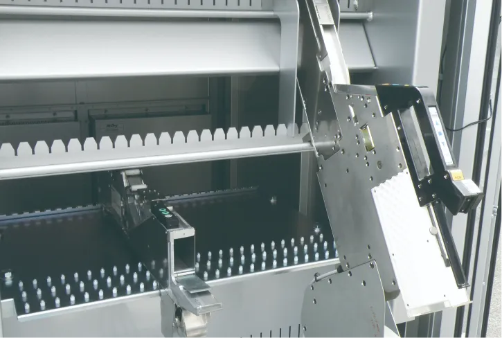 P社製・F社製電動フィーダー共用タイプ